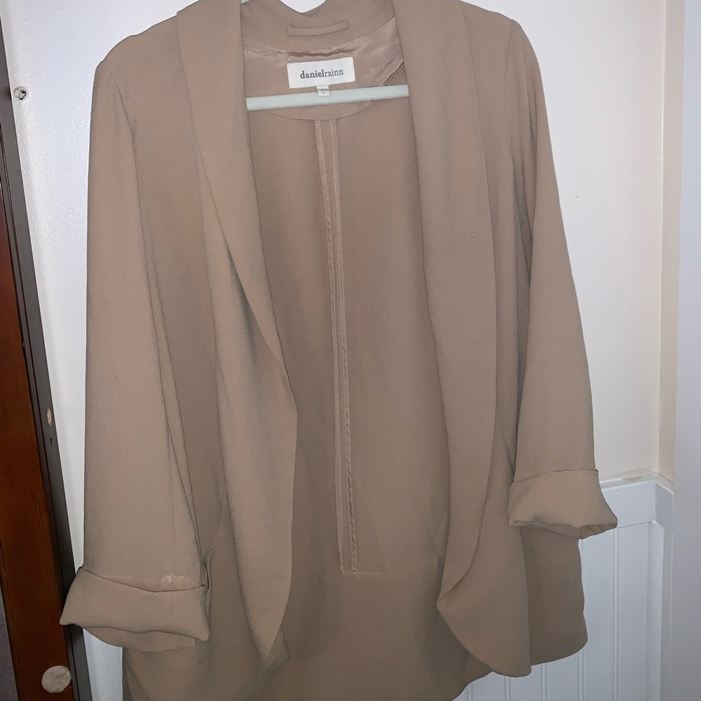 Loose/oversized blazer